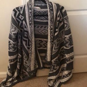 Cardigan black, white, grey patterned